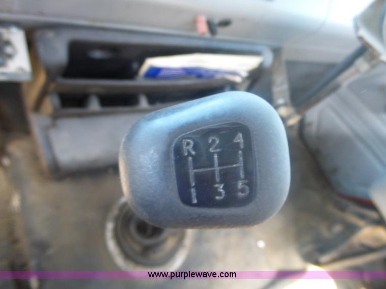 image for item L6332 1994 Freightliner FL70 oil distributor truck