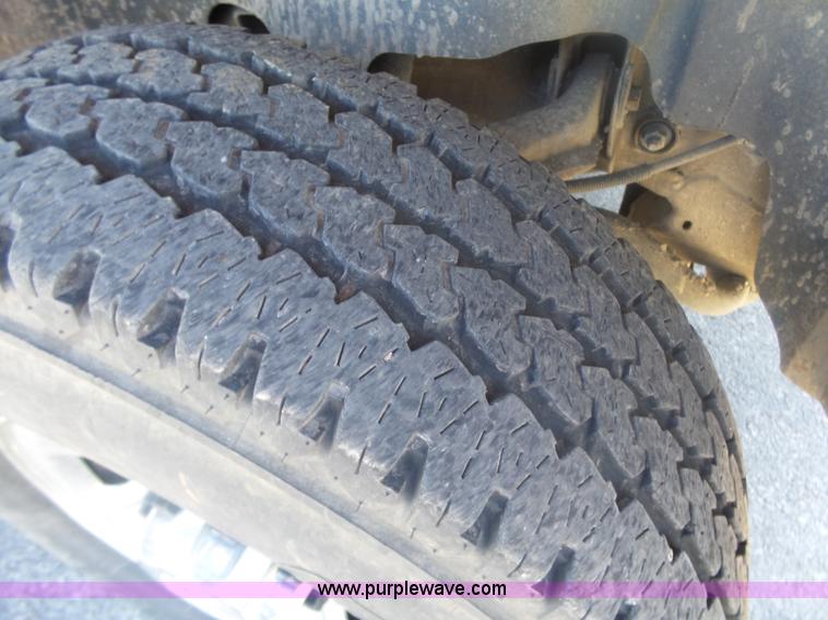 image for item L6333 2007 Chevrolet Silverado 2500HD Crew Cab pickup truck