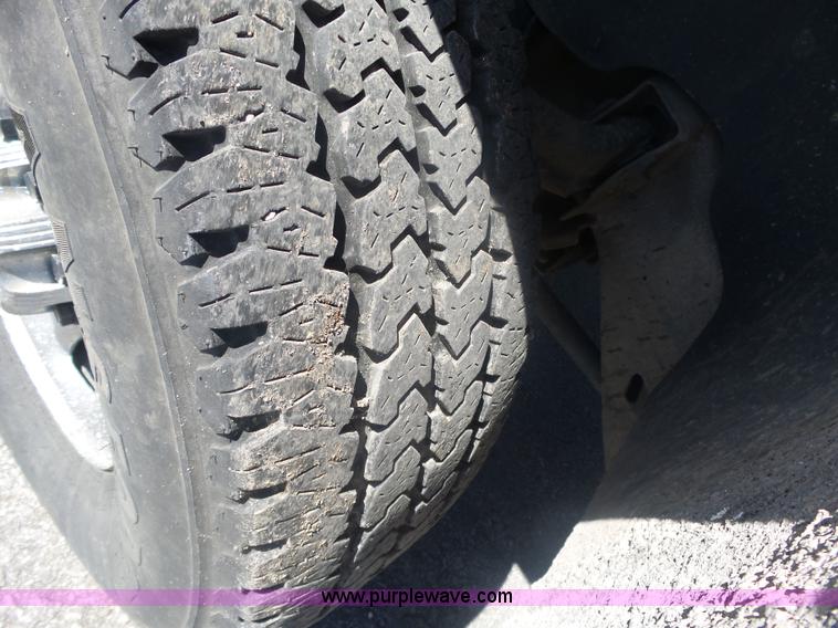 image for item L6333 2007 Chevrolet Silverado 2500HD Crew Cab pickup truck