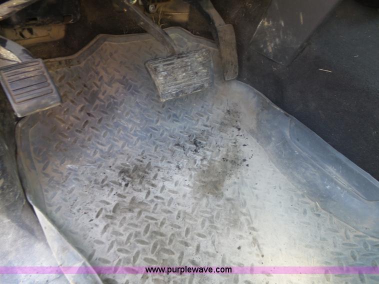 image for item L6333 2007 Chevrolet Silverado 2500HD Crew Cab pickup truck