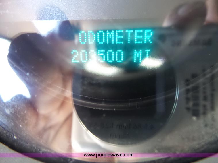 image for item L6333 2007 Chevrolet Silverado 2500HD Crew Cab pickup truck