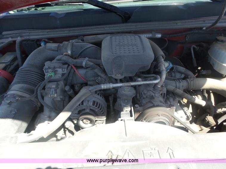 image for item L6333 2007 Chevrolet Silverado 2500HD Crew Cab pickup truck