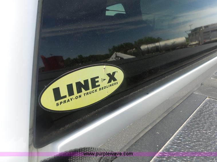 image for item L6335 2008 Chevrolet Silverado 2500HD Crew Cab pickup truck