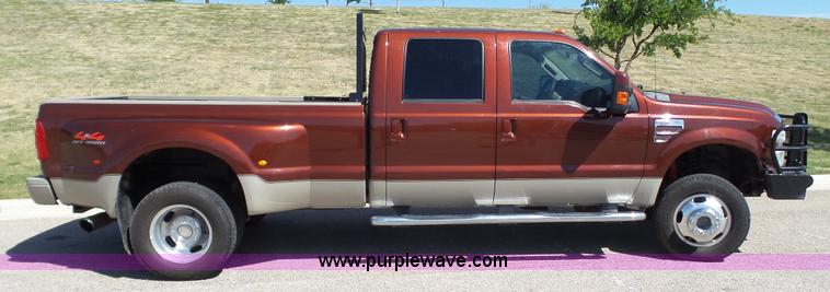 image for item L6551 2008 Ford F350 Super Duty King Ranch Crew Cab pickup truck