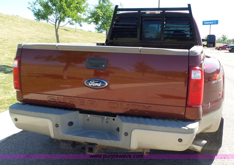 image for item L6551 2008 Ford F350 Super Duty King Ranch Crew Cab pickup truck