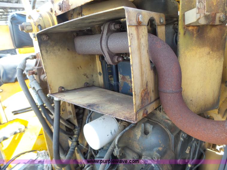 image for item L7232 Galion DU510086 vibratory double drum roller