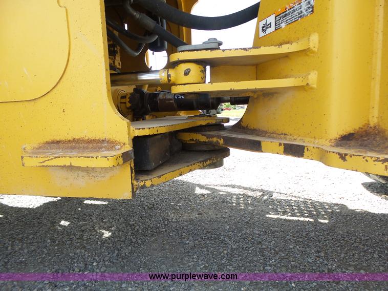 image for item L7236 1999 John Deere 624H wheel loader