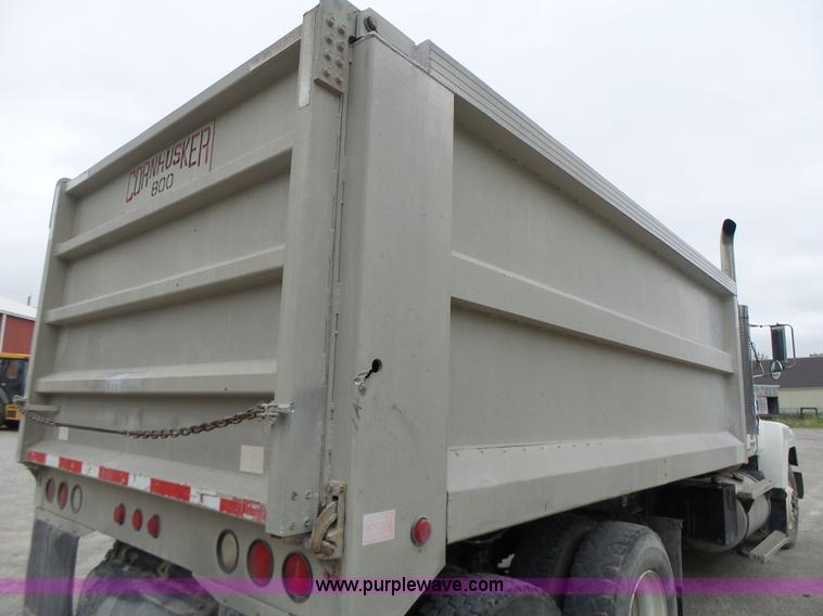 image for item L7245 1998 Mack CH613 dump truck