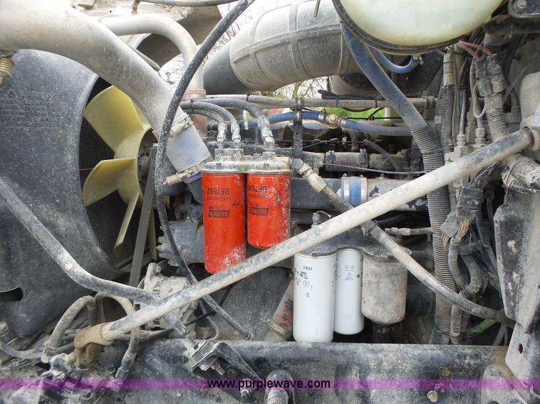 image for item L7245 1998 Mack CH613 dump truck