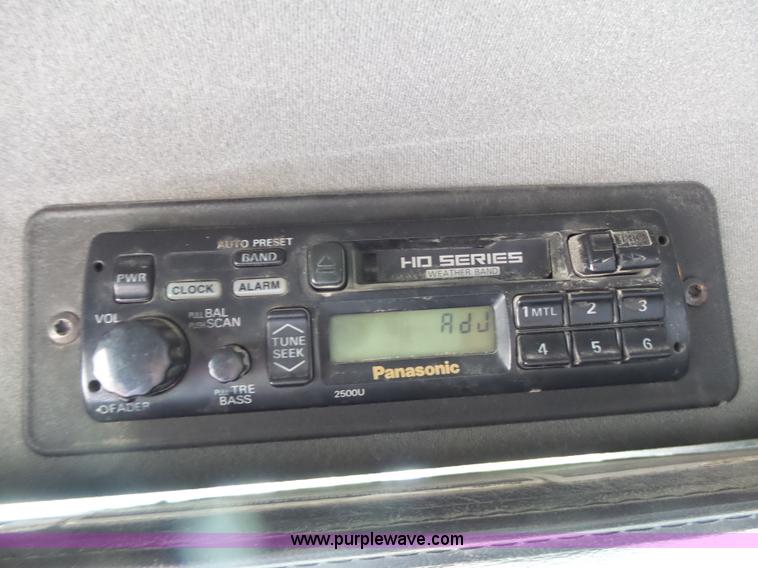 image for item L7245 1998 Mack CH613 dump truck