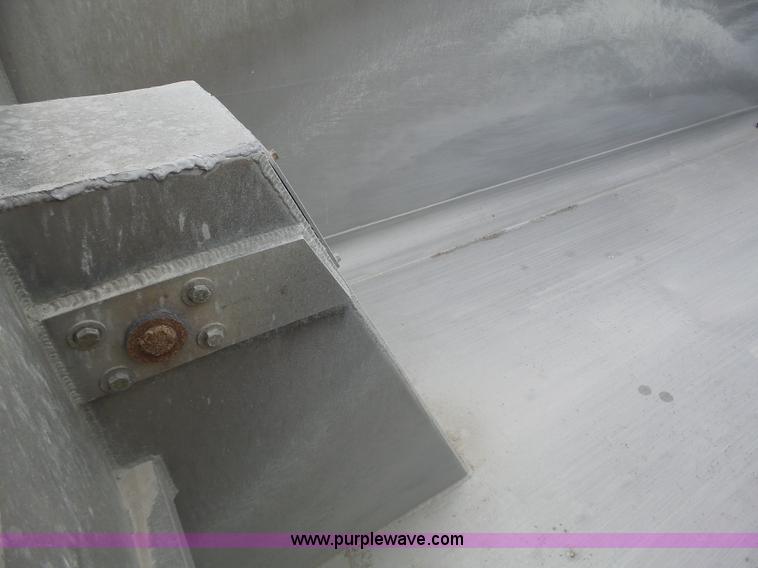 image for item L7245 1998 Mack CH613 dump truck