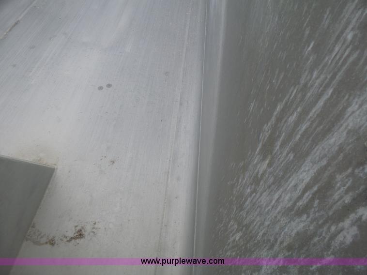 image for item L7245 1998 Mack CH613 dump truck