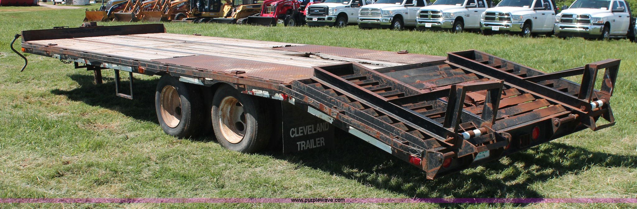 1995 Cleveland equipment trailer in Bray, OK Item K8927 sold Purple