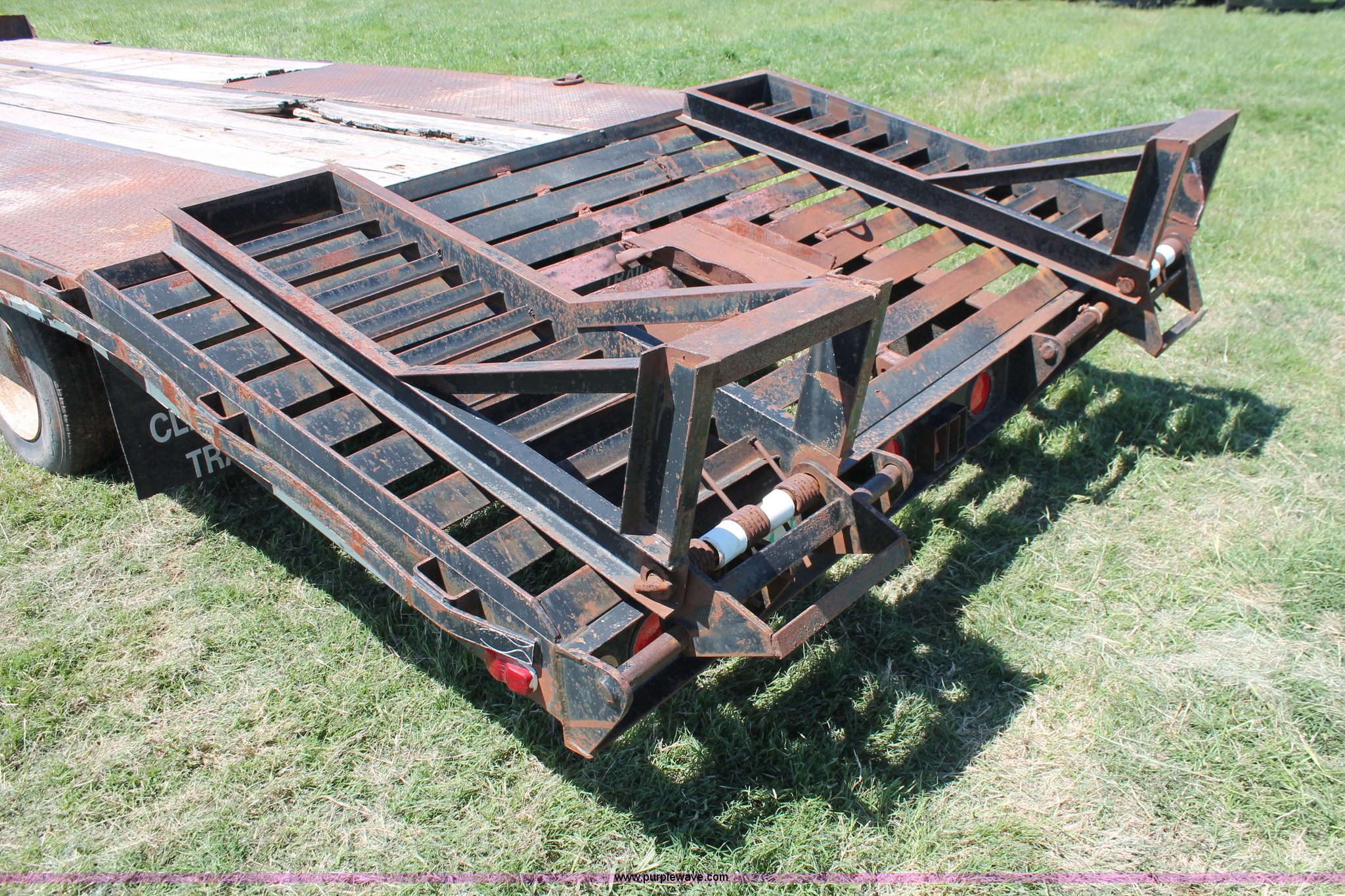 1995 Cleveland equipment trailer in Bray, OK Item K8927 sold Purple