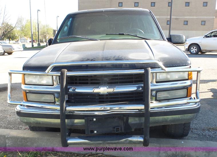image for item BL9729 1997 Chevrolet Tahoe SUV