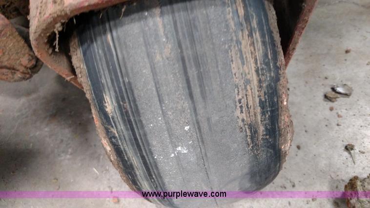 image for item BY9255 Ferris IS3100Z ZTR lawn mower