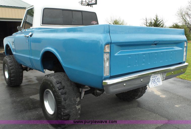 image for item BZ9510 1967 Chevrolet 10 pickup truck