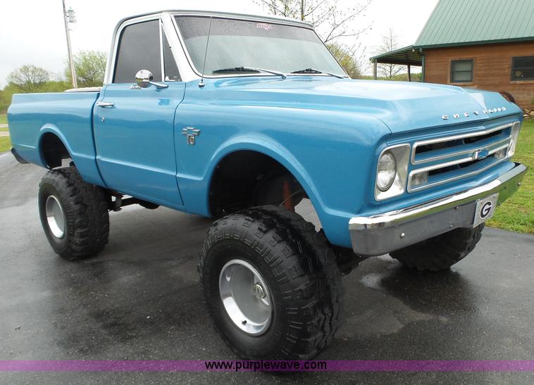image for item BZ9510 1967 Chevrolet 10 pickup truck