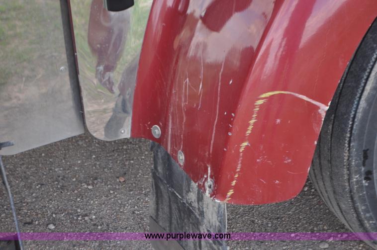 image for item G7352 2000 Kenworth W900 semi truck