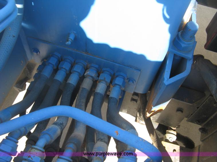 image for item J2810 1993 Ford F600 crane truck