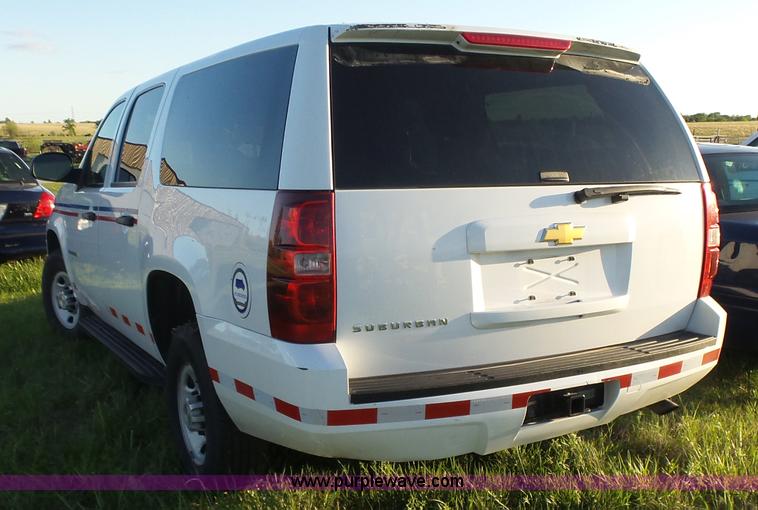 image for item J2814 2012 Chevrolet Suburban SUV