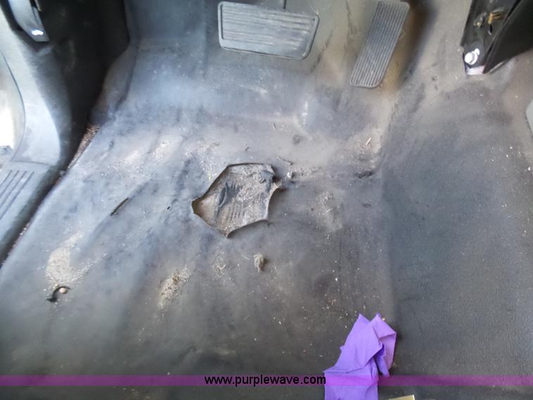 image for item J2814 2012 Chevrolet Suburban SUV