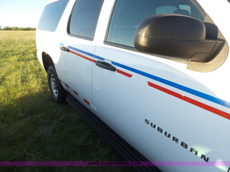 image for item J2814 2012 Chevrolet Suburban SUV