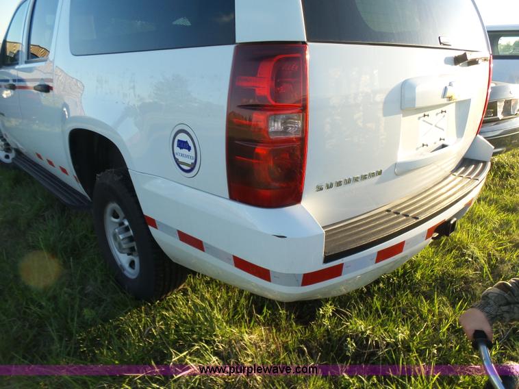 image for item J2814 2012 Chevrolet Suburban SUV