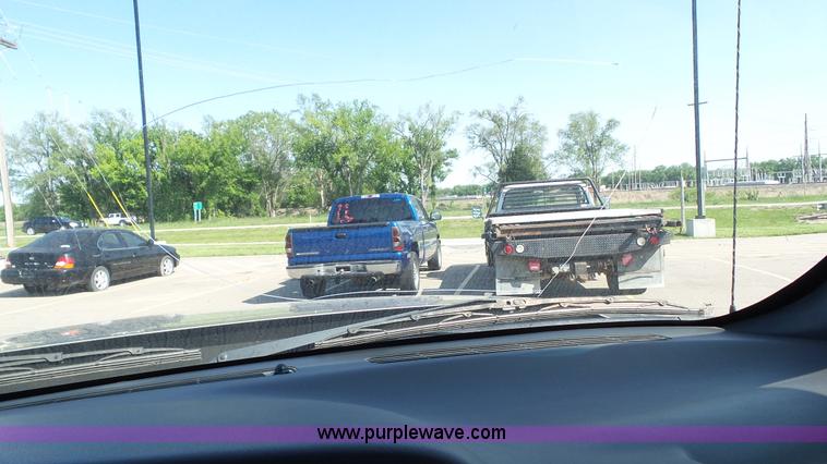 image for item J4959 2006 Chevrolet Silverado 1500 pickup truck
