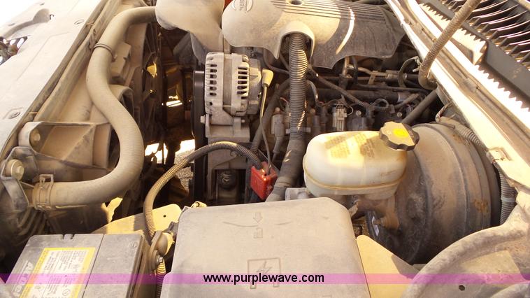 image for item J4959 2006 Chevrolet Silverado 1500 pickup truck