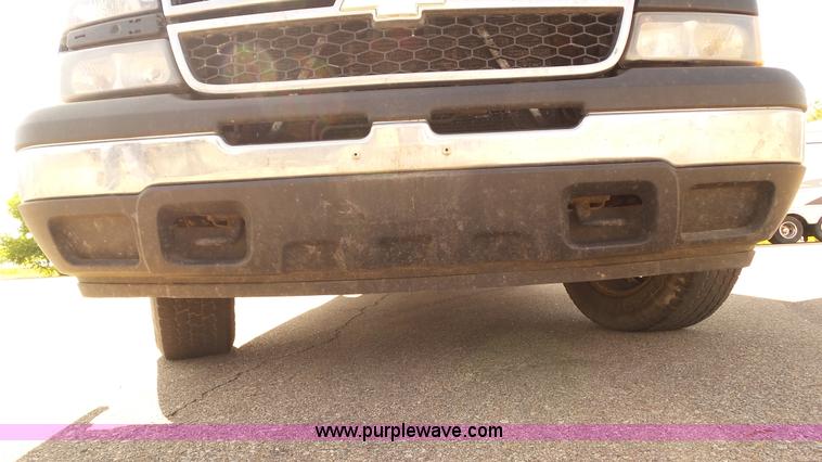 image for item J4959 2006 Chevrolet Silverado 1500 pickup truck
