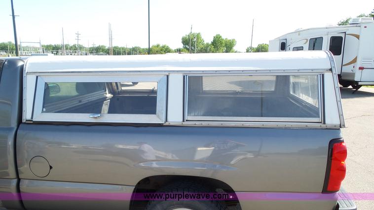 image for item J4959 2006 Chevrolet Silverado 1500 pickup truck