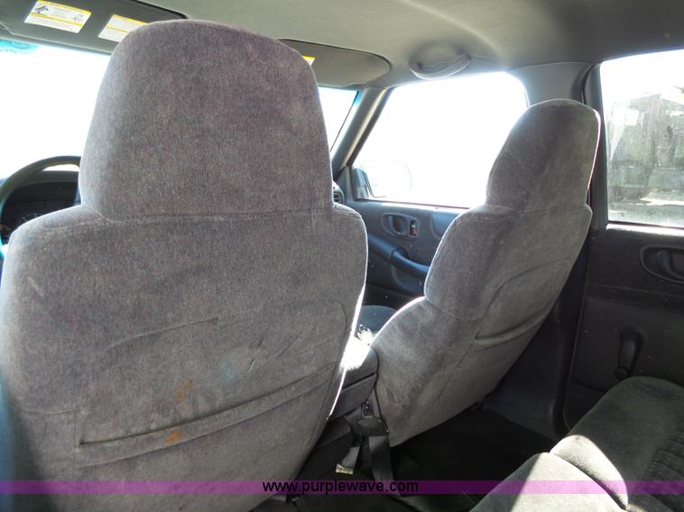 image for item J4967 2001 Chevrolet Blazer LS SUV