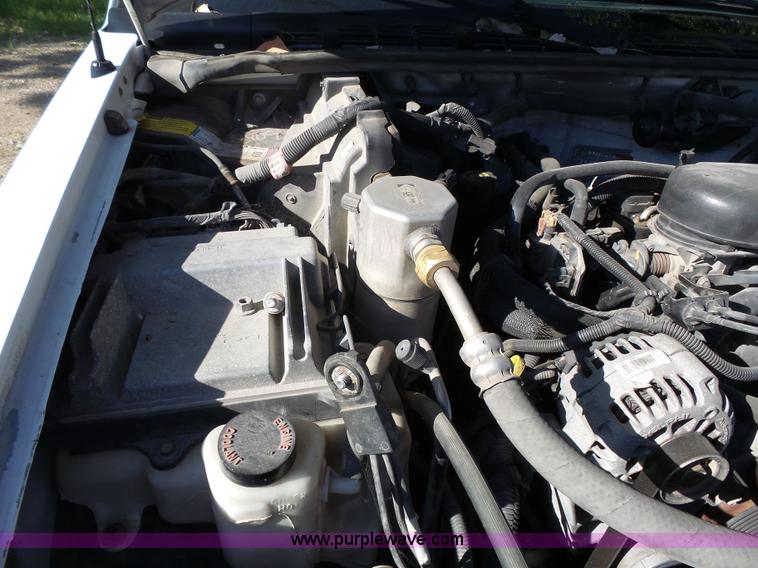 image for item J4967 2001 Chevrolet Blazer LS SUV