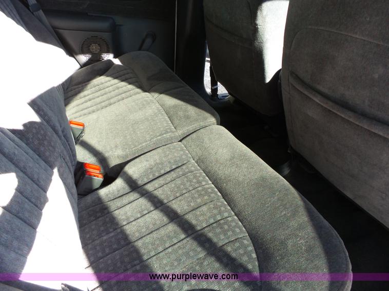 image for item J4967 2001 Chevrolet Blazer LS SUV