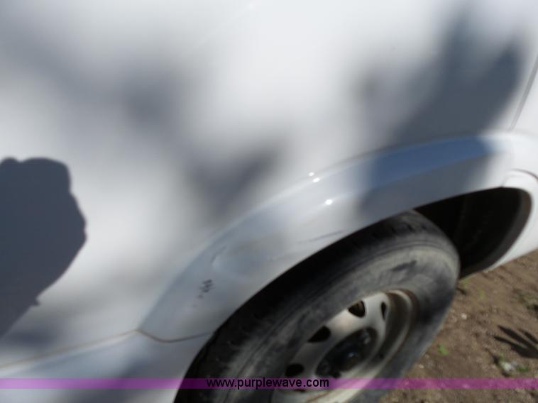 image for item J4967 2001 Chevrolet Blazer LS SUV