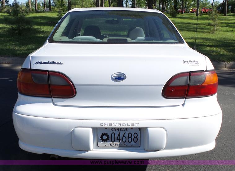 image for item J4971 2003 Chevrolet Malibu