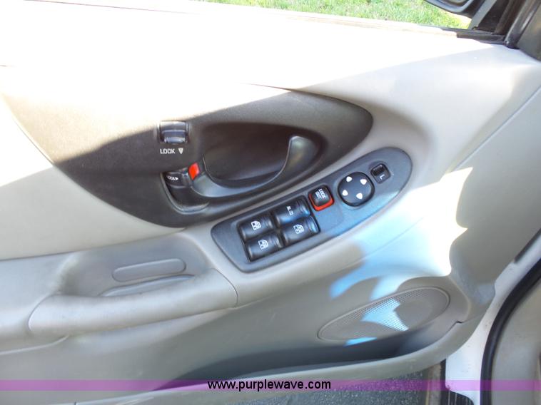 image for item J4971 2003 Chevrolet Malibu