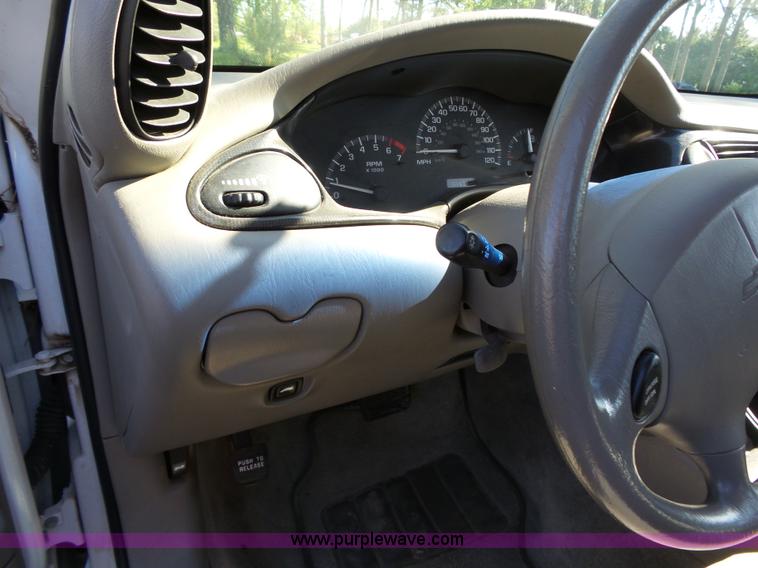 image for item J4971 2003 Chevrolet Malibu