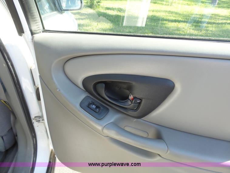 image for item J4971 2003 Chevrolet Malibu