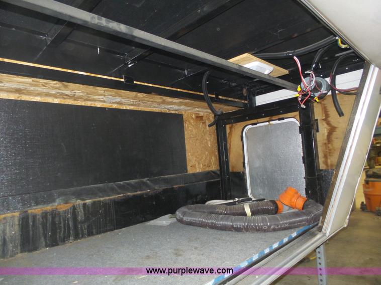 image for item J8970 2001 Fleetwood Wilderness camper