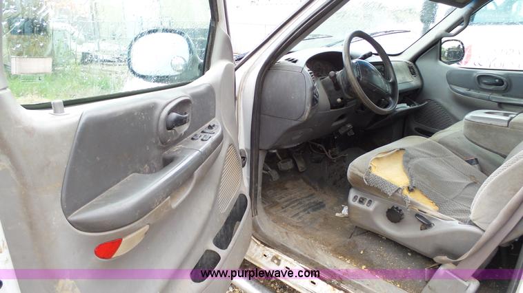 image for item K4170 1999 Ford F250 pickup truck