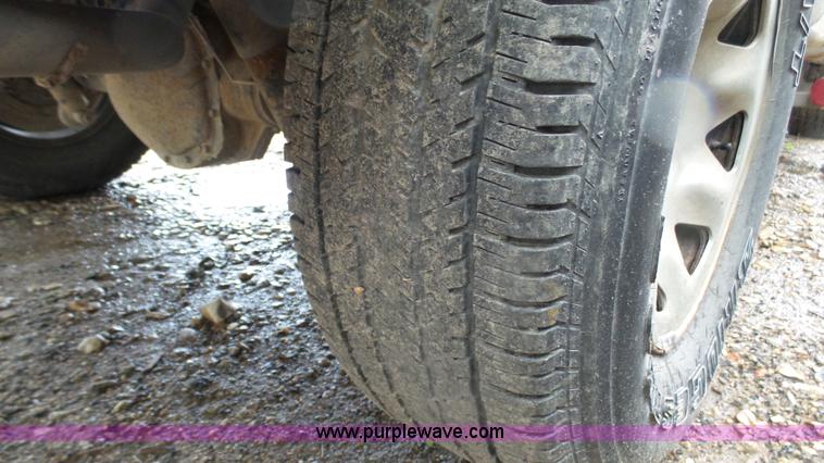 image for item K4170 1999 Ford F250 pickup truck