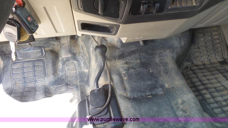 image for item K4520 2010 Ford F250 Super Duty SuperCab pickup truck