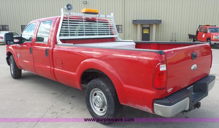 image for item K4521 2011 Ford F250 Super Duty Crew Cab pickup truck
