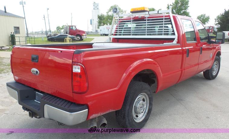 image for item K4521 2011 Ford F250 Super Duty Crew Cab pickup truck
