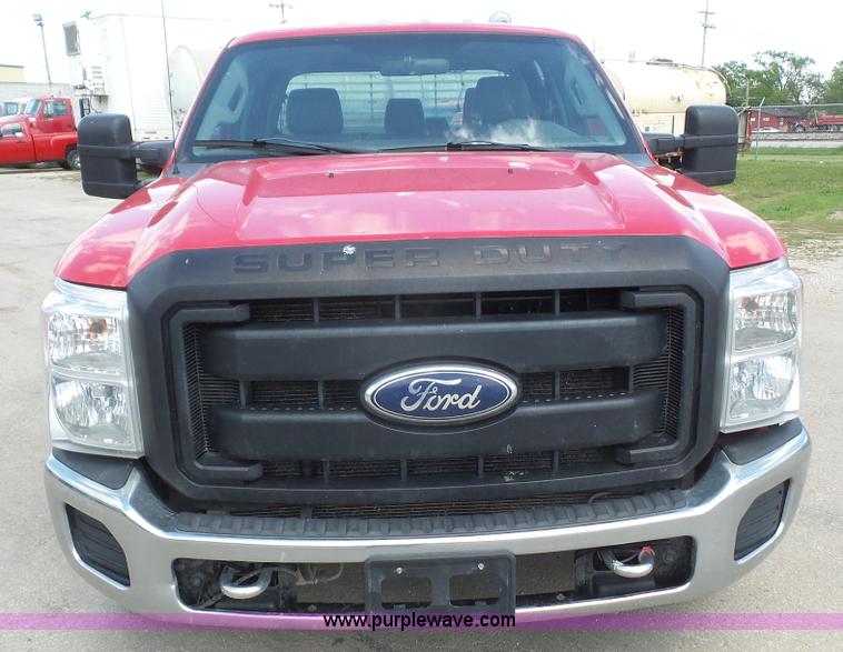 image for item K4521 2011 Ford F250 Super Duty Crew Cab pickup truck