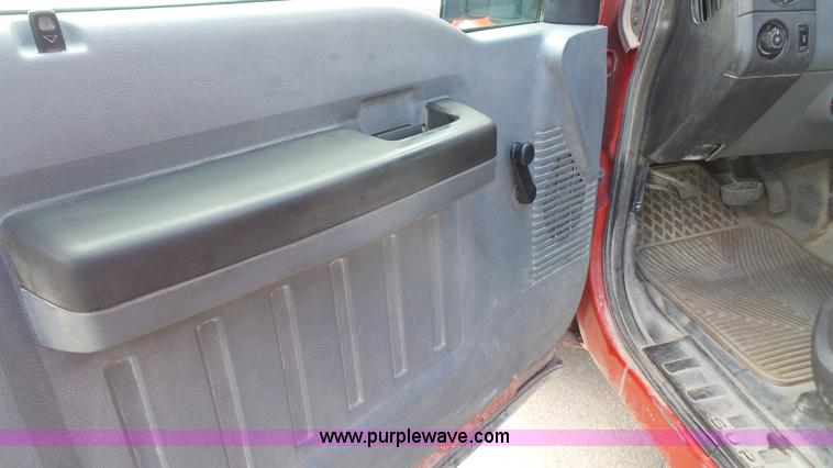 image for item K4521 2011 Ford F250 Super Duty Crew Cab pickup truck