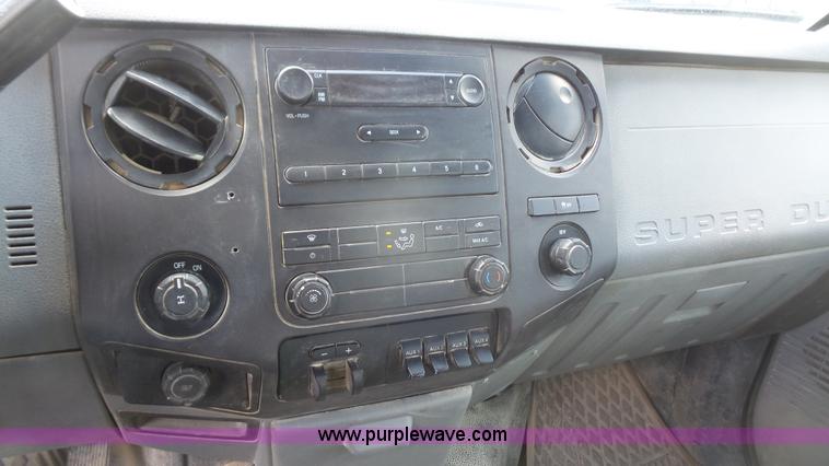 image for item K4521 2011 Ford F250 Super Duty Crew Cab pickup truck