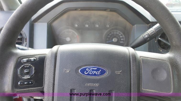 image for item K4521 2011 Ford F250 Super Duty Crew Cab pickup truck
